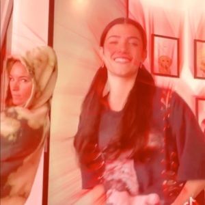 selling the shakes from the edit